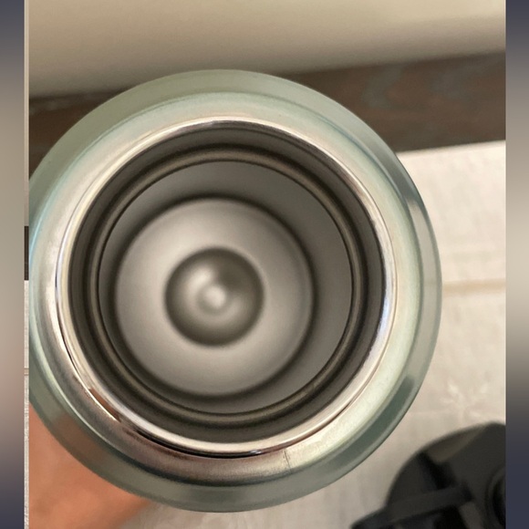 Water Bottle- 32 oz. - Picture 6 of 10